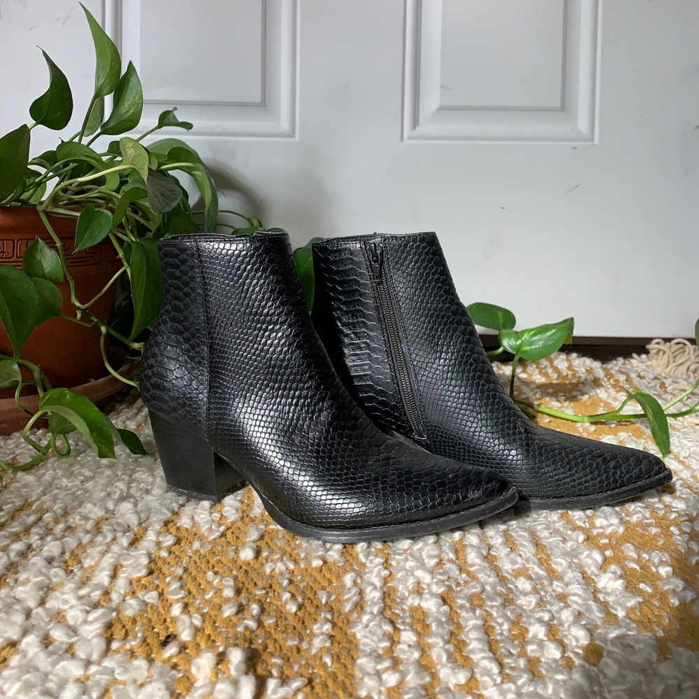 LuLu’s x Matisse Pointed Toe Ankle Booties